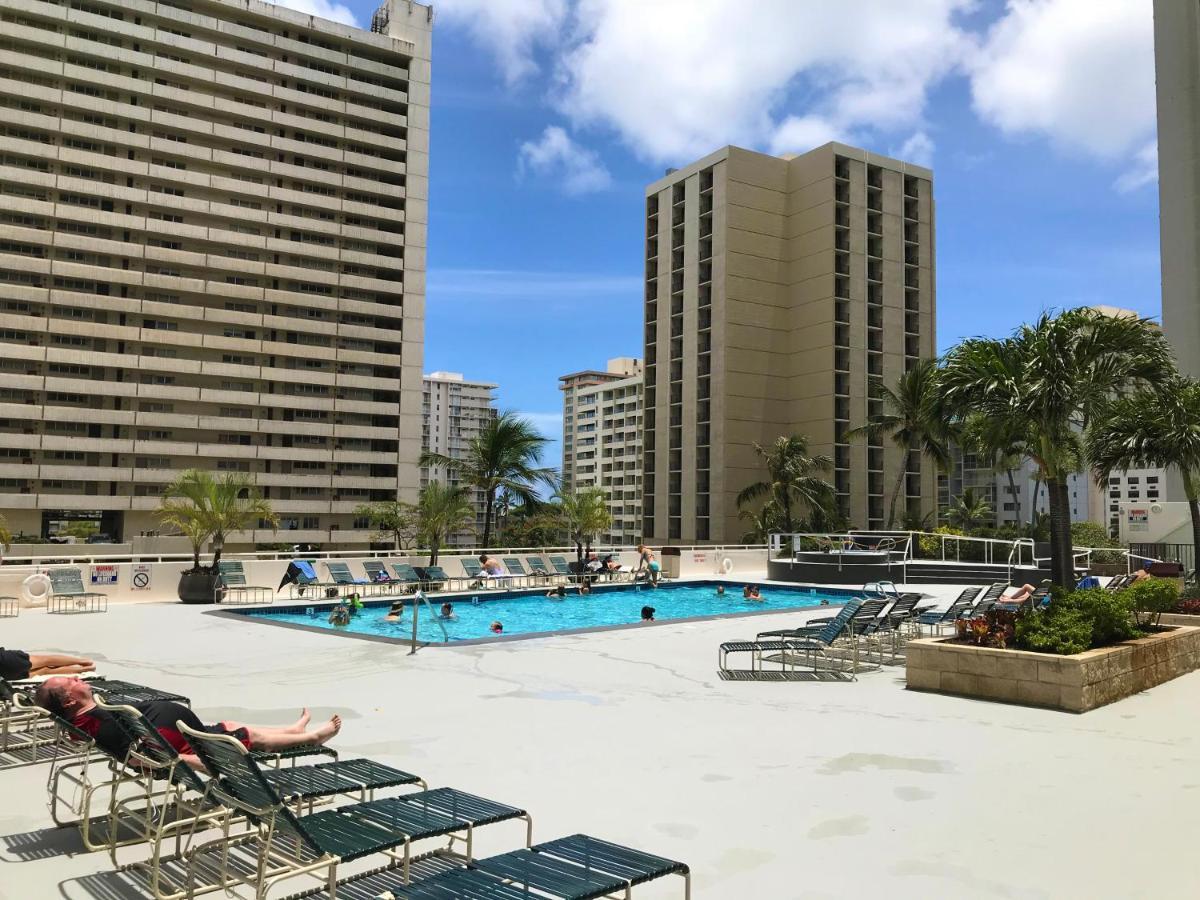 Gorgeous Condo With Ocean View, Near Beach, Free Parking Honolulu Kültér fotó